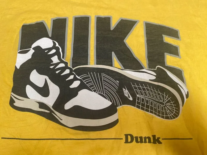 Nike Sportswear T-shirt Pria yellow photo 1
