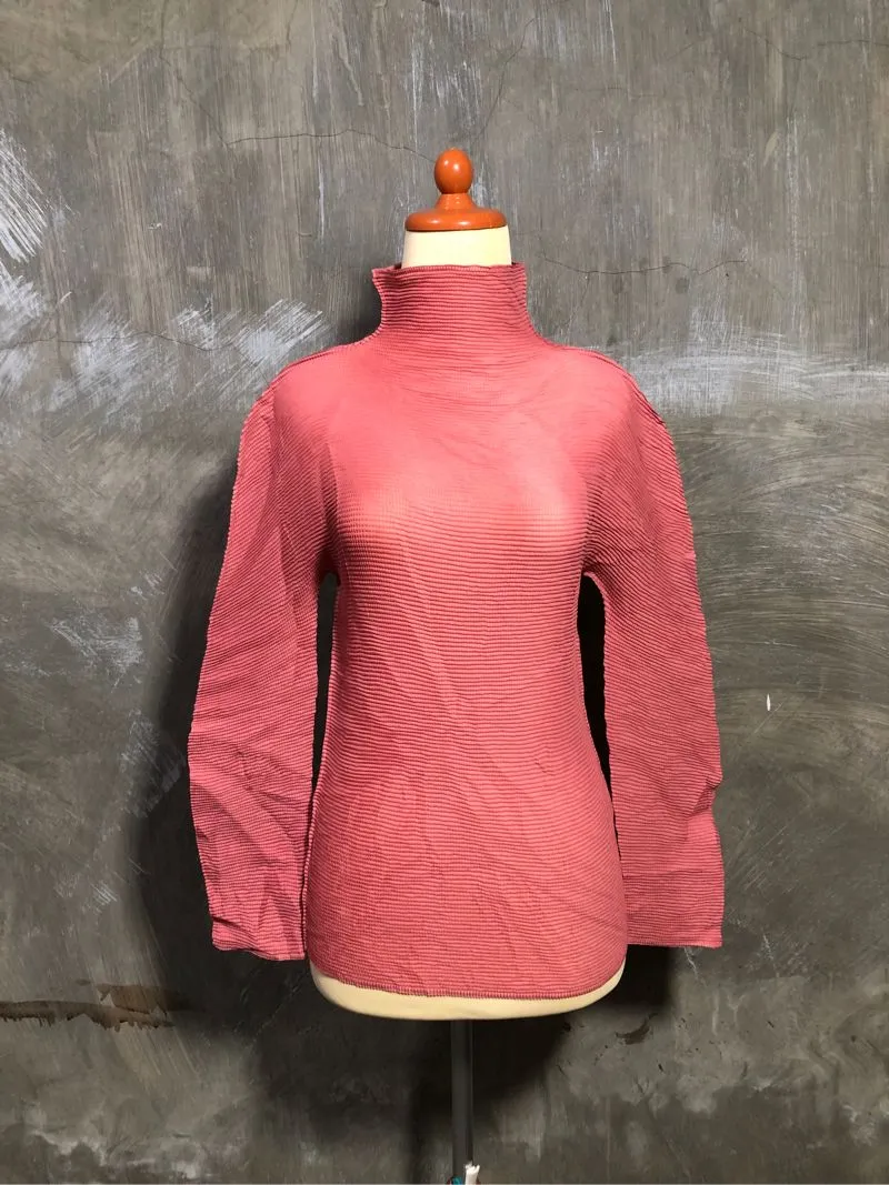 Issey Miyake Y2K Indie Blouse Wanita pink photo 1
