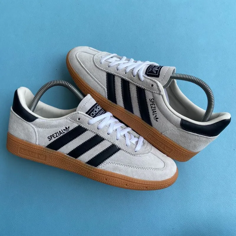 Adidas Casual Sneakers Pria tan black photo 1