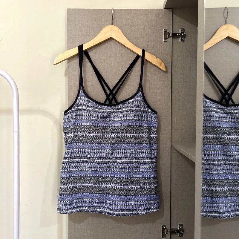 Uniqlo Casual Cami top Wanita blue photo 1