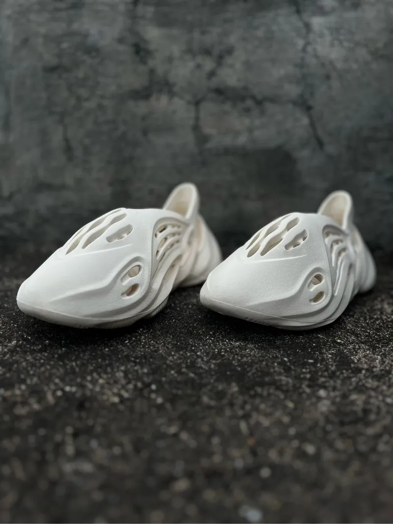 Adidas Casual Sneakers Pria cream photo 1