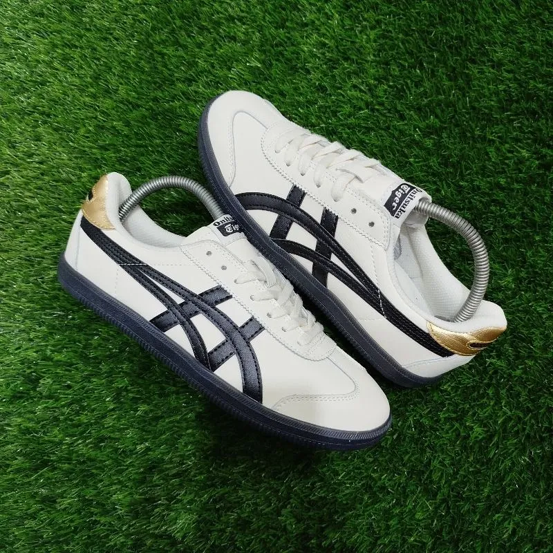 Onitsuka Tiger Casual Sneakers Pria white black photo 1