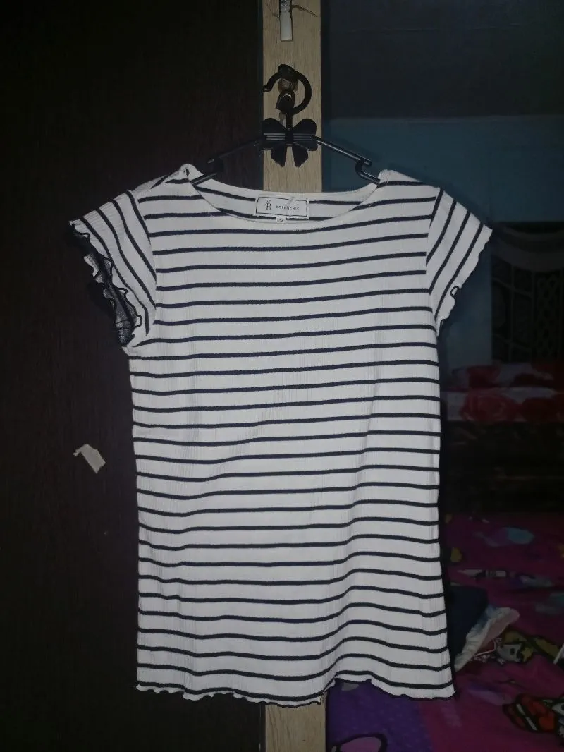 Streetwear Minimalist T-shirt Wanita white black photo 1