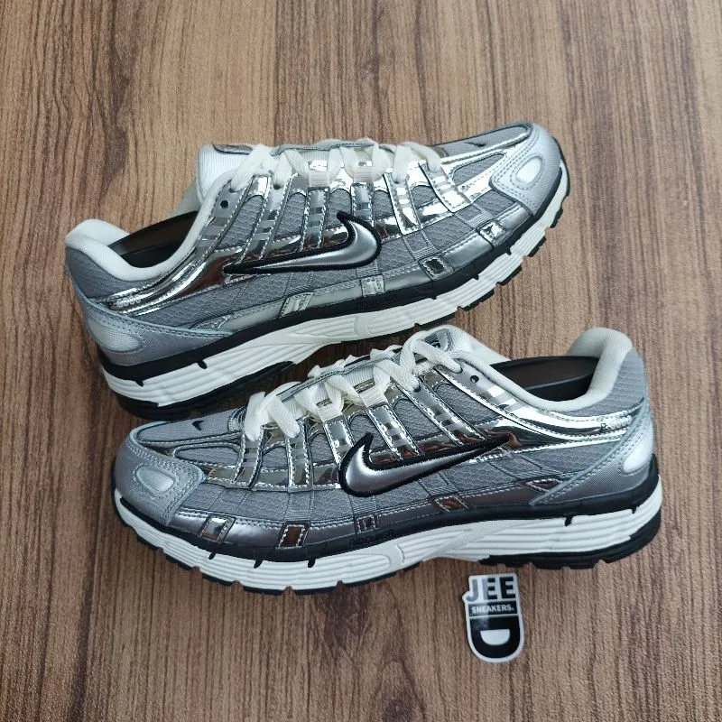 Nike Sportswear Casual Sneakers Pria silver white photo 1