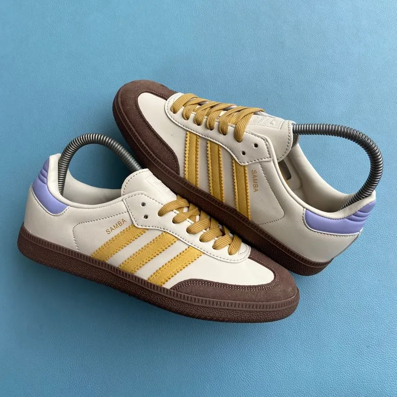 Adidas Casual Sneakers Wanita tan yellow photo 1