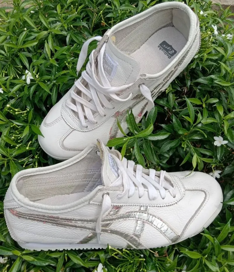 Onitsuka Tiger Vintage Casual Sneakers Pria silver white photo 1