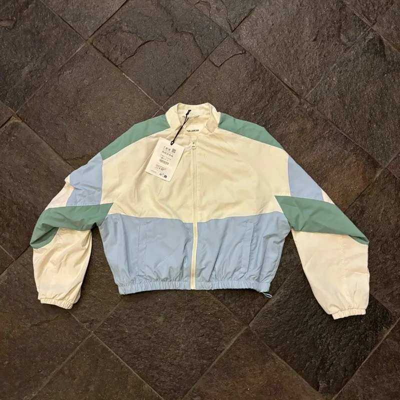 Pull & Bear Sportswear Track jacket Wanita multicolor photo 1