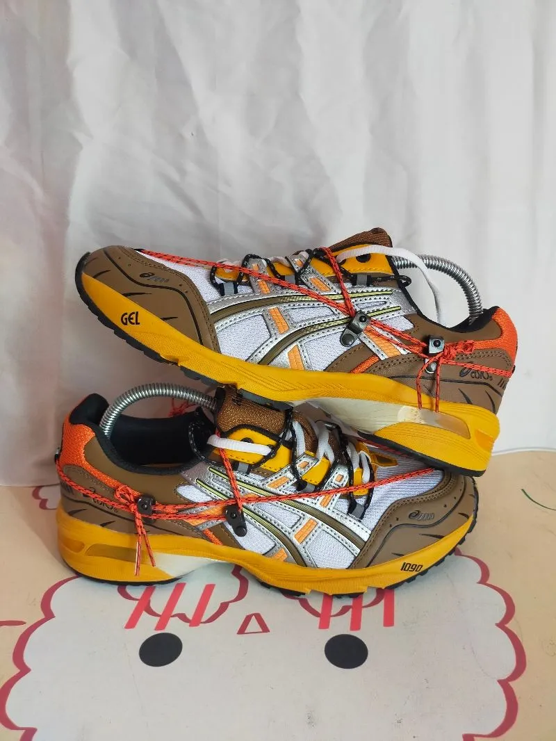 Asics Luxury Futurist Sneakers Pria multicolor orange photo 1
