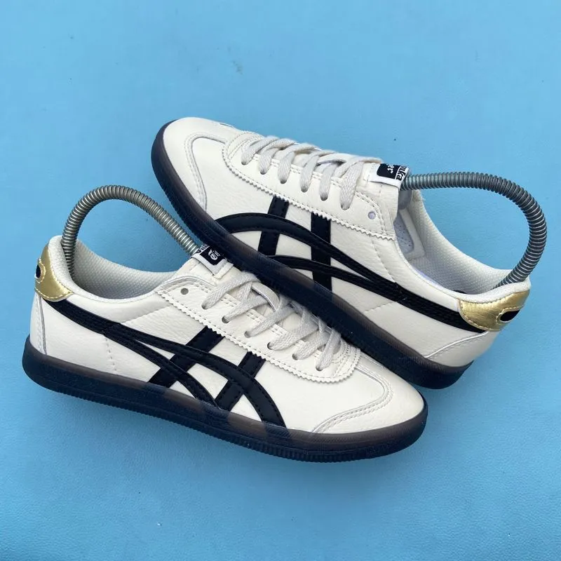 Onitsuka Tiger Casual Sneakers Wanita white black photo 1