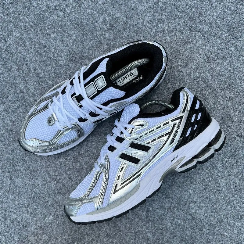 New Balance Streetwear Sportswear Sneakers Pria silver photo 1