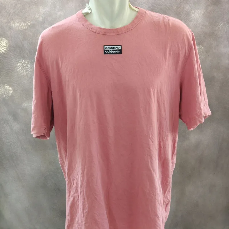 Adidas Streetwear Casual T-shirt Pria pink photo 1