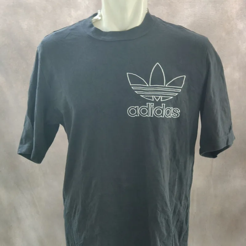 Adidas Streetwear Casual T-shirt Pria black photo 1