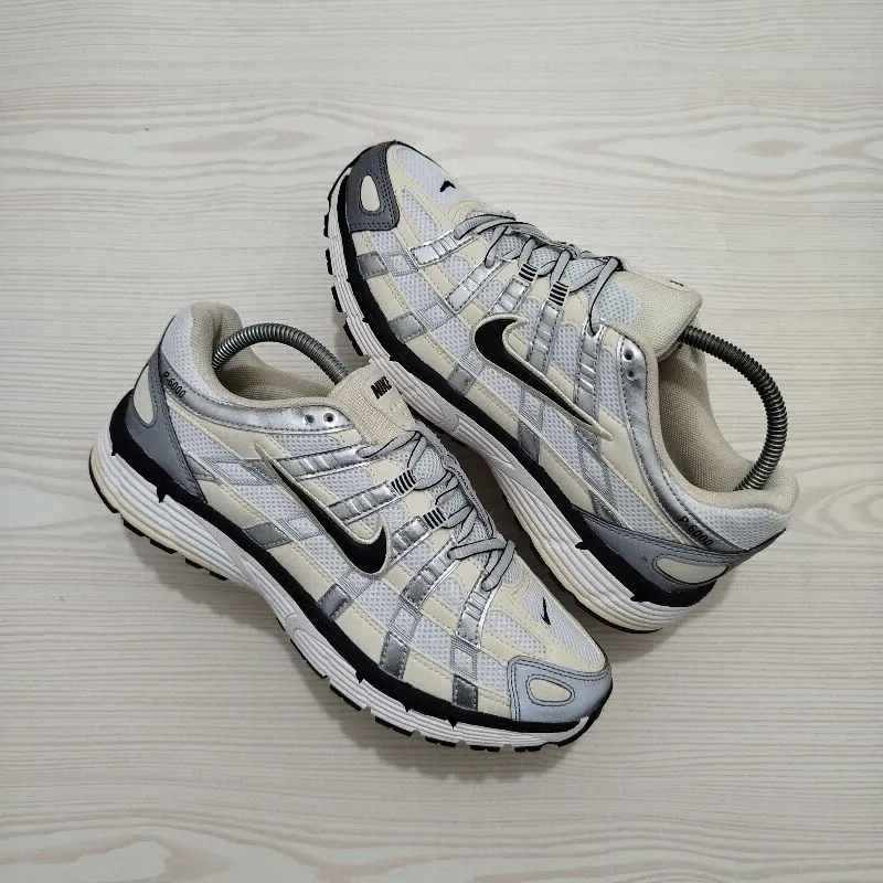 Nike Casual Sneakers Pria silver cream photo 1