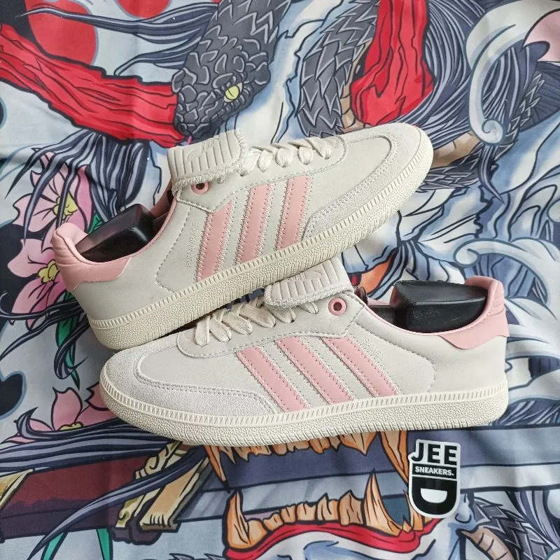 Adidas Casual Sneakers Wanita white pink photo 1