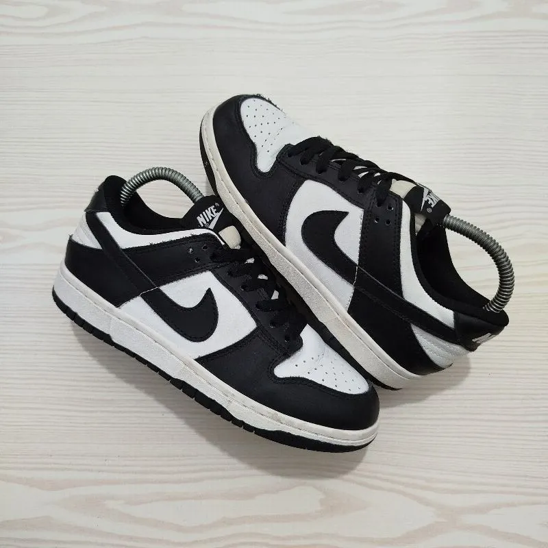 Nike Casual Sneakers Wanita white black photo 1
