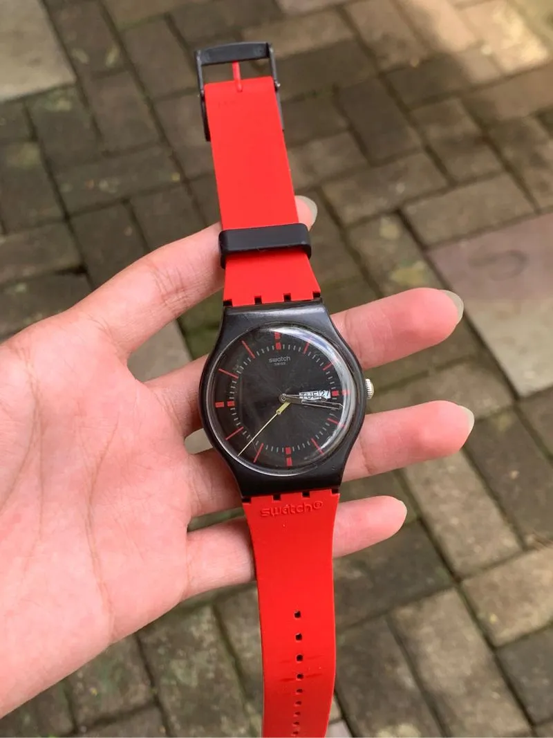 Luxury Casual Pria red black photo 1