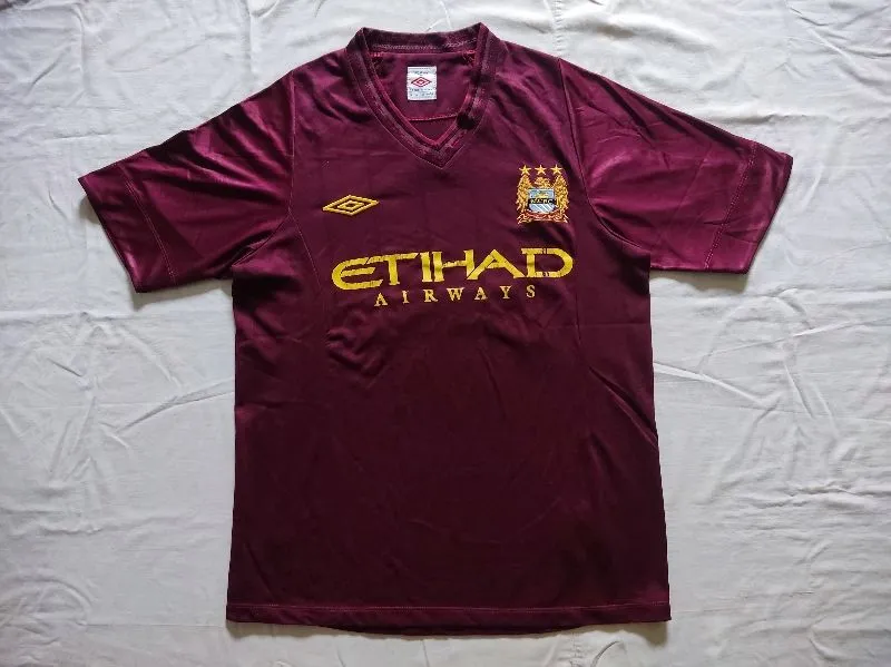 Umbro Casual Jersey Pria burgundy photo 1