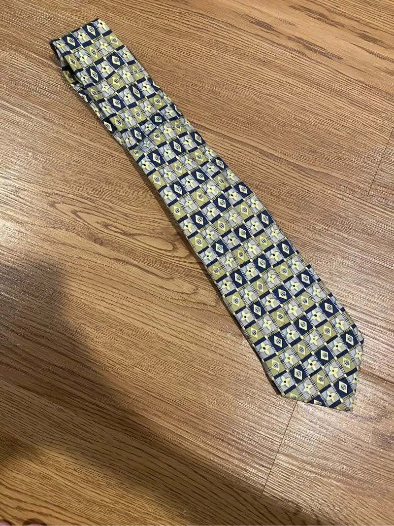 Vintage Luxury Pria yellow photo 1