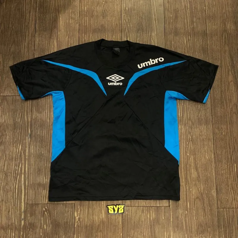 Umbro Sportswear Casual Jersey Pria black photo 1
