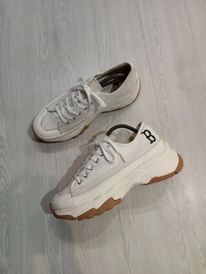 MLB Biker Casual Sneakers Pria brown cream photo 1