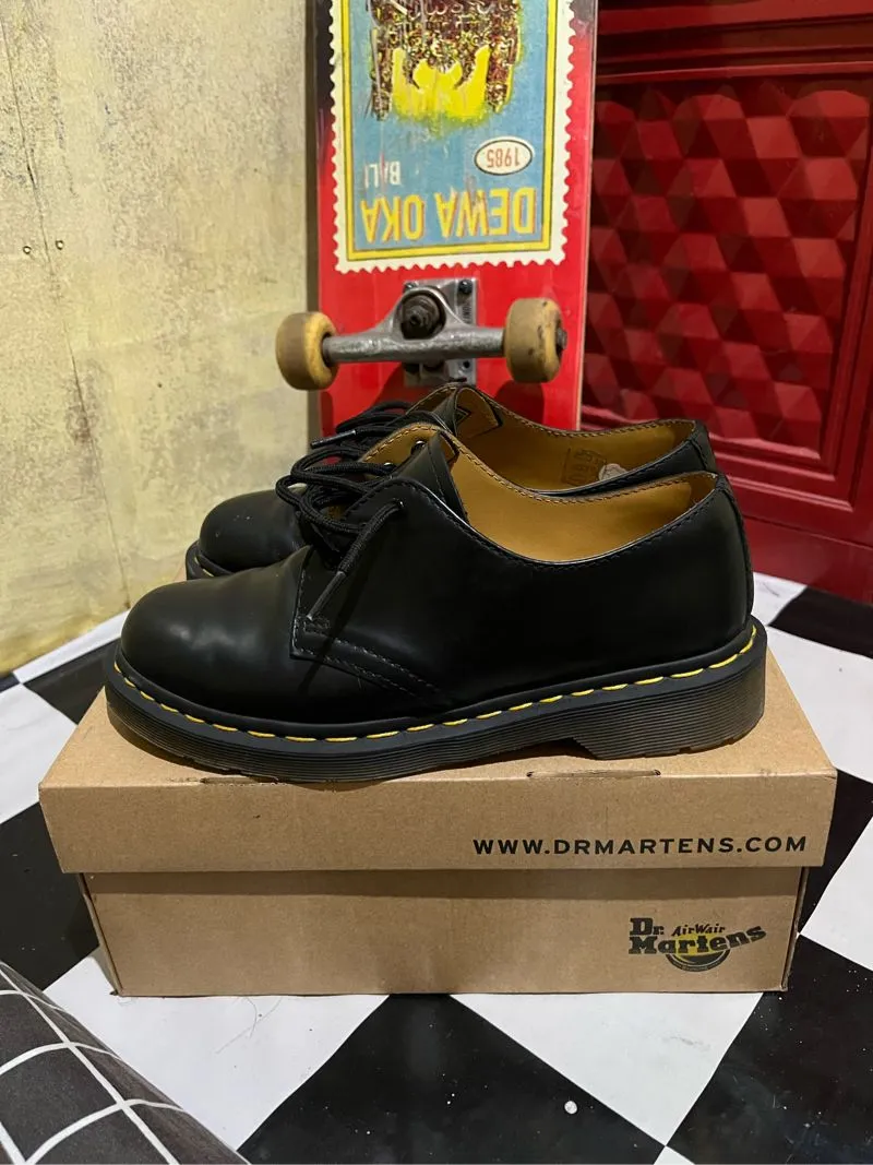 Dr. Martens Vintage Boots Pria black photo 1