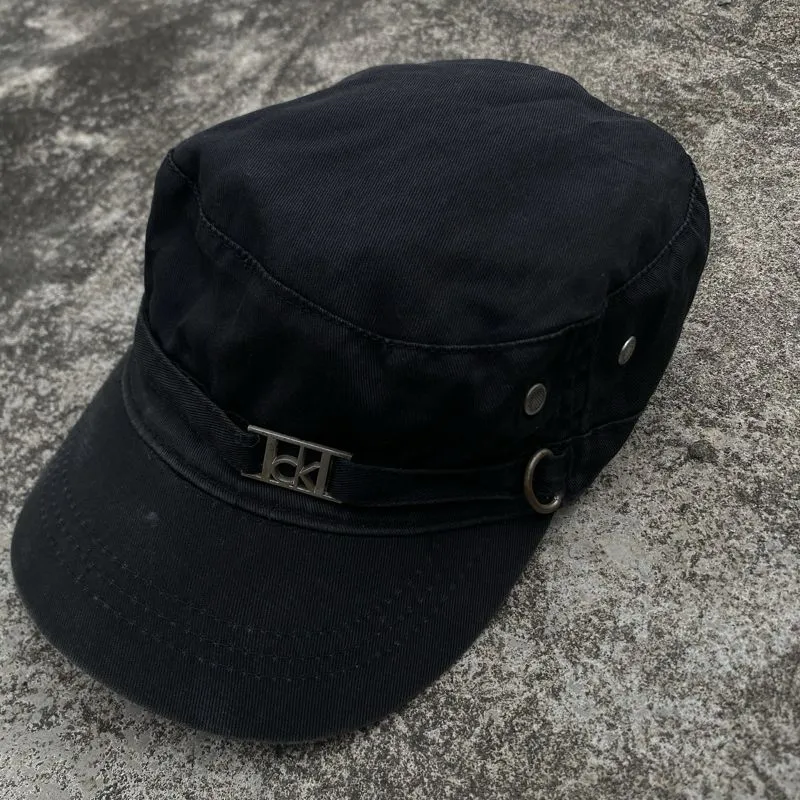 Calvin Klein Goth Avant Garde Hat Pria black gray photo 1