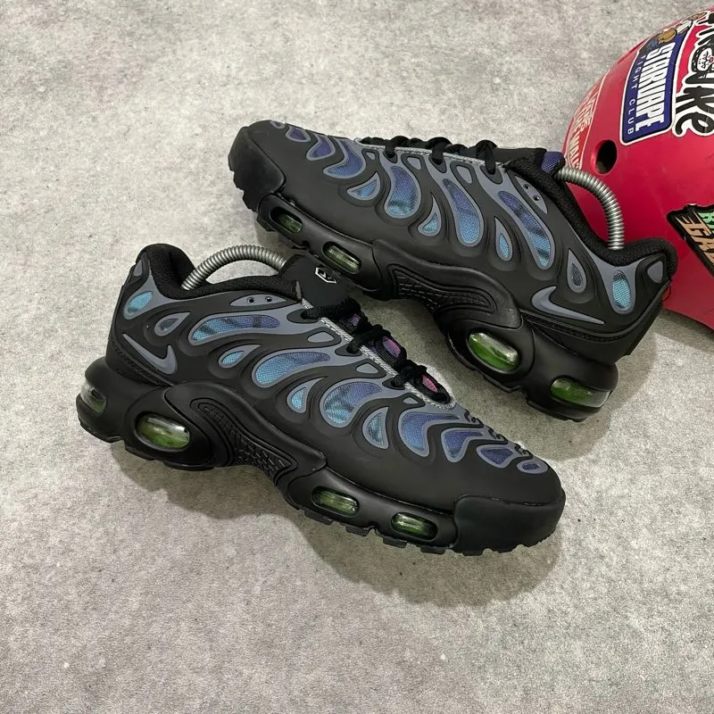 Nike Gorpcore Sportswear Sneakers Pria purple black photo 1