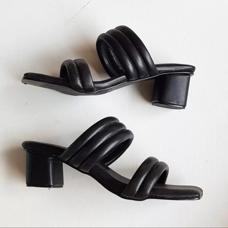 Minimalist Casual Sandals & slide Wanita black photo 1