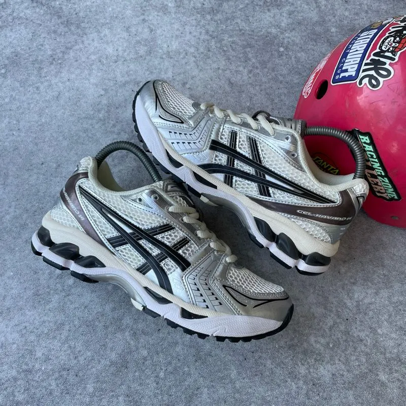 Asics Indie Casual Sneakers Wanita silver white photo 1