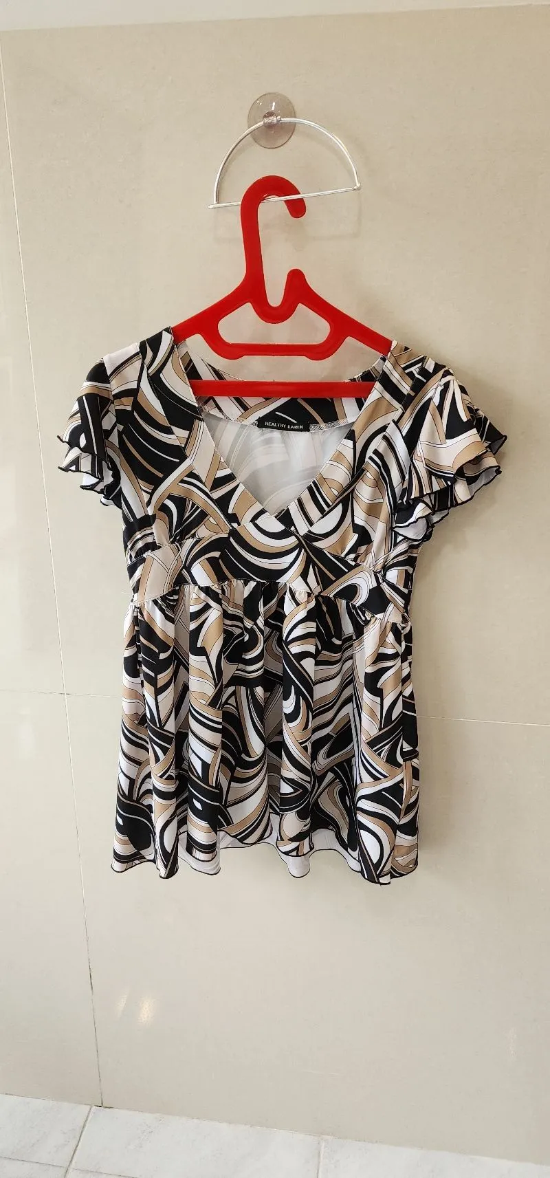 Minimalist Shirt Wanita multicolor photo 1