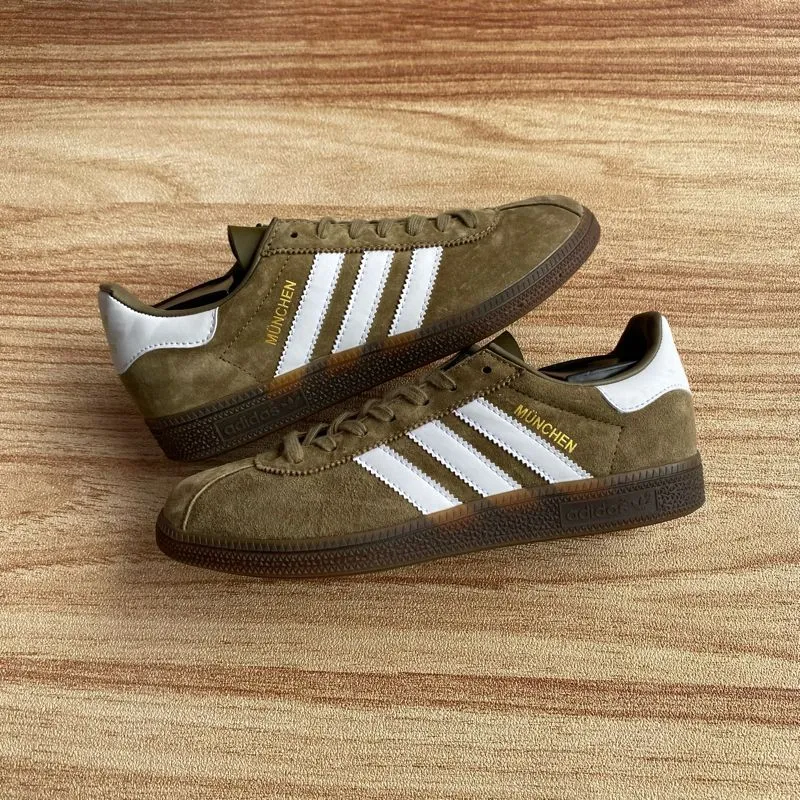 Adidas Casual Sneakers Pria multicolor photo 1