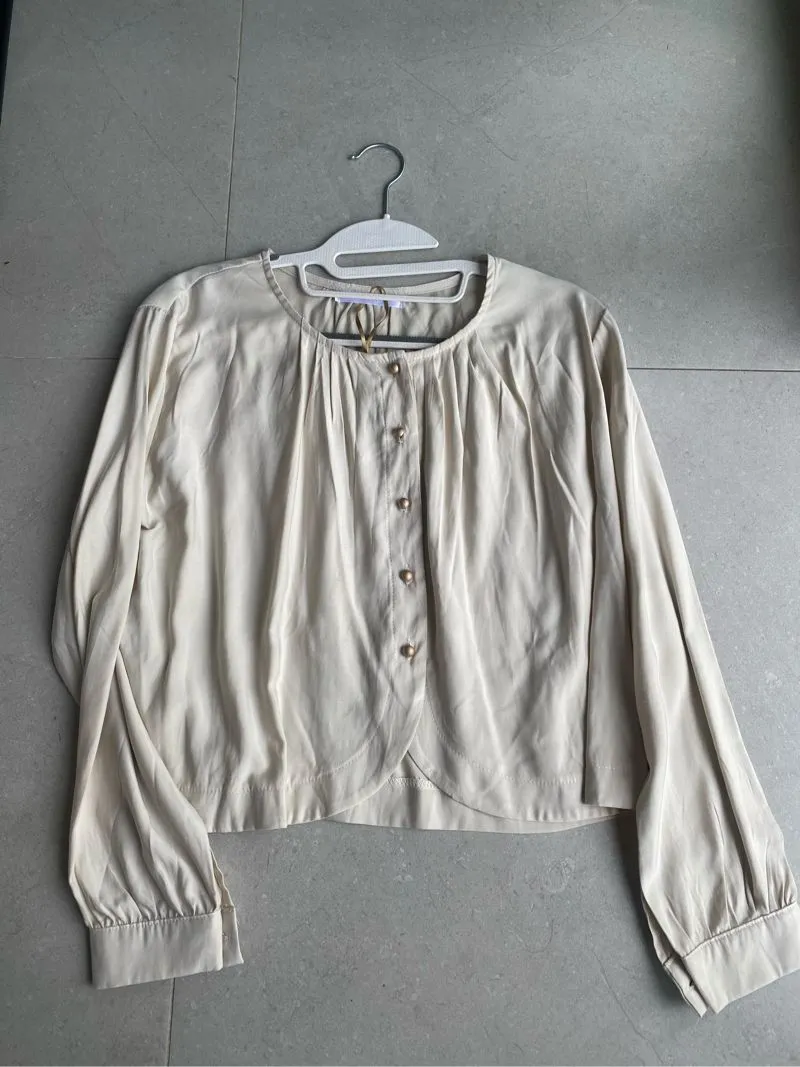 Casual Blouse Wanita cream photo 1
