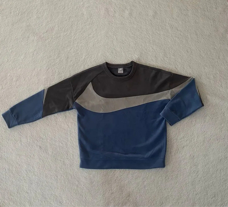 Nike Luxury Sportswear Sweater Pria navy gray photo 1