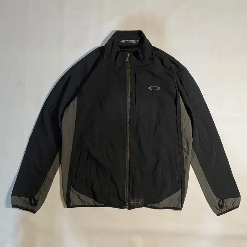 Oakley Sportswear Windbreaker Pria black gray photo 1