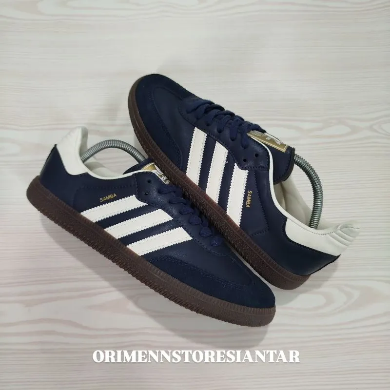 Adidas Casual Sneakers Pria white blue photo 1