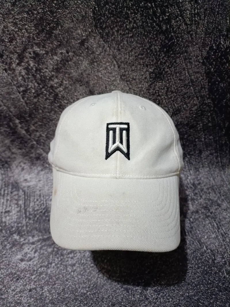 Nike Hat Pria white photo 1
