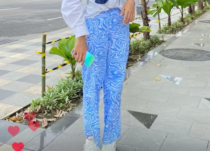Y2K Wanita white blue photo 1
