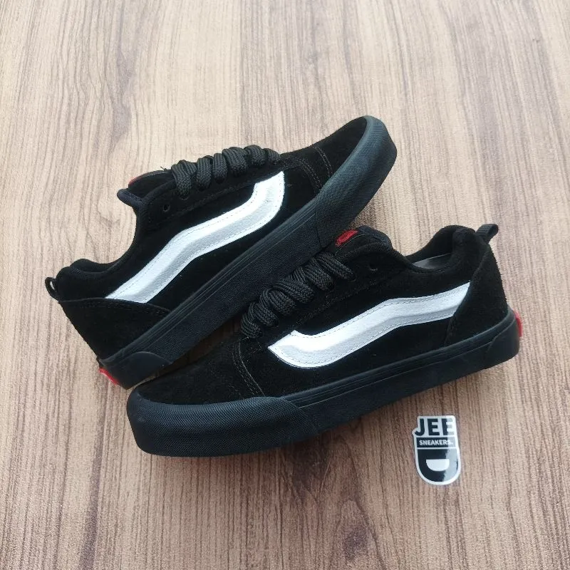 VANS Emo Casual Sneakers Pria white black photo 1