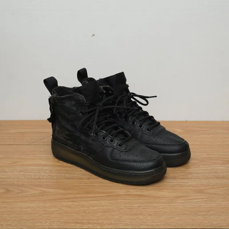 Nike Streetwear Sneakers Wanita black photo 1