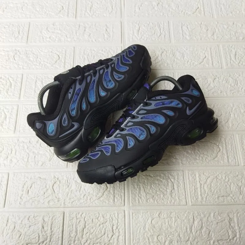 Nike Gorpcore Sneakers Pria white black photo 1