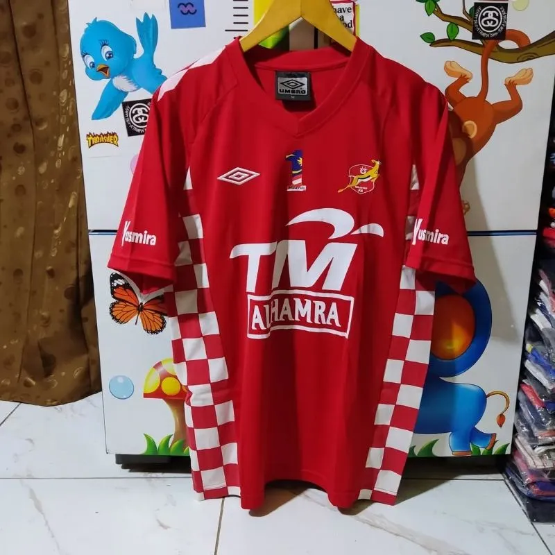 Umbro Sportswear T-shirt Pria red photo 1