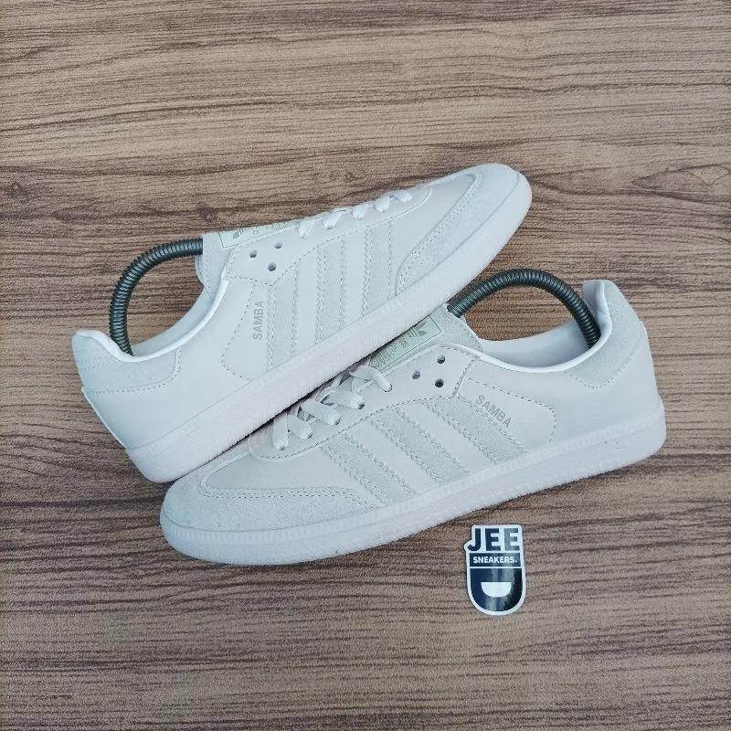 Adidas Casual Sneakers Wanita gray cream photo 1