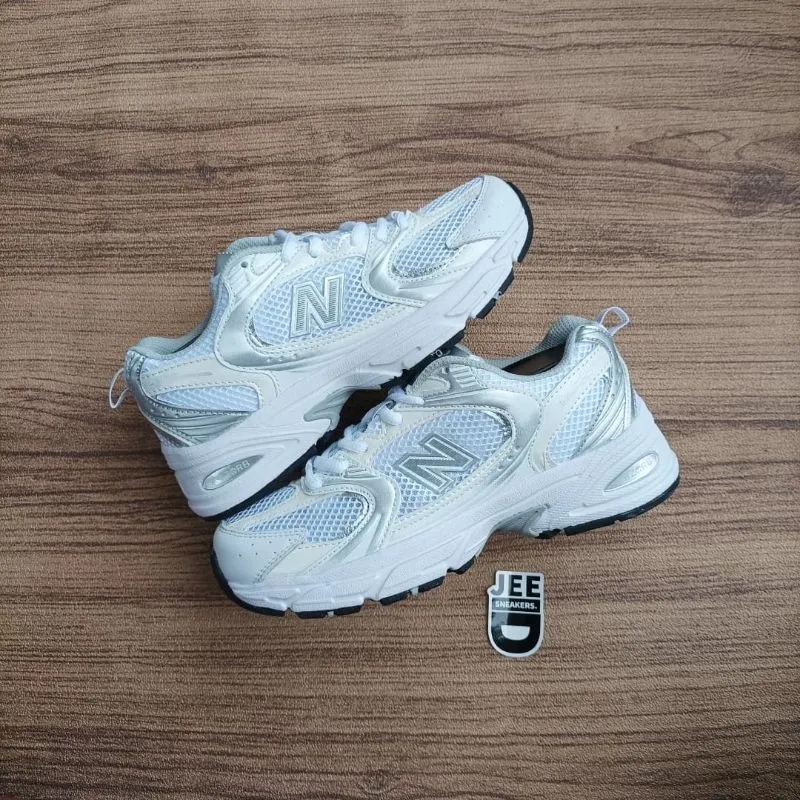 New Balance Sportswear Sneakers Wanita silver white photo 1