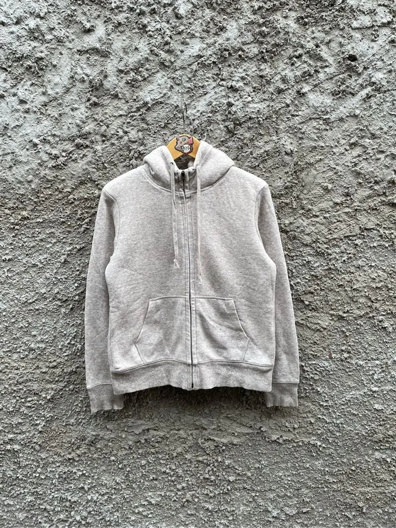 Uniqlo Minimalist Hoody Wanita gray photo 1