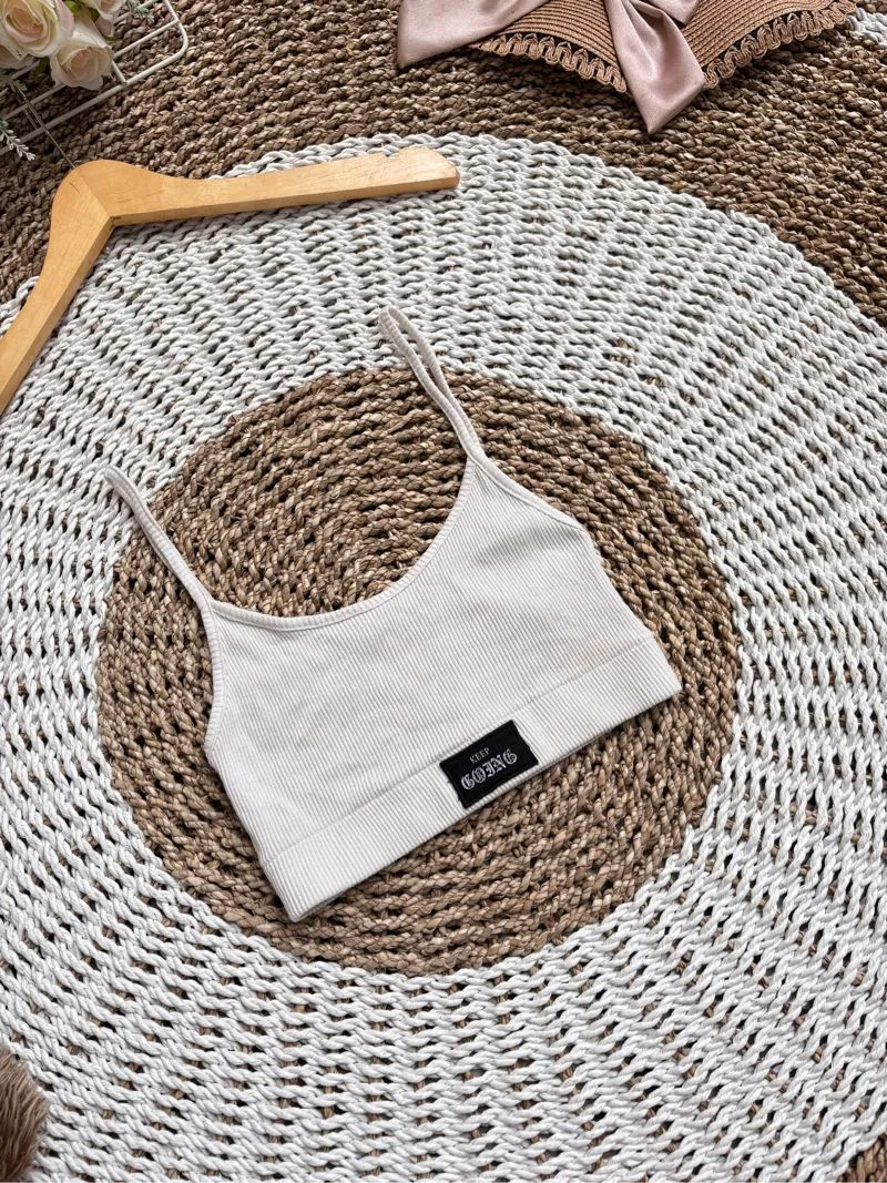 Bershka Casual Crop top Wanita white photo 1