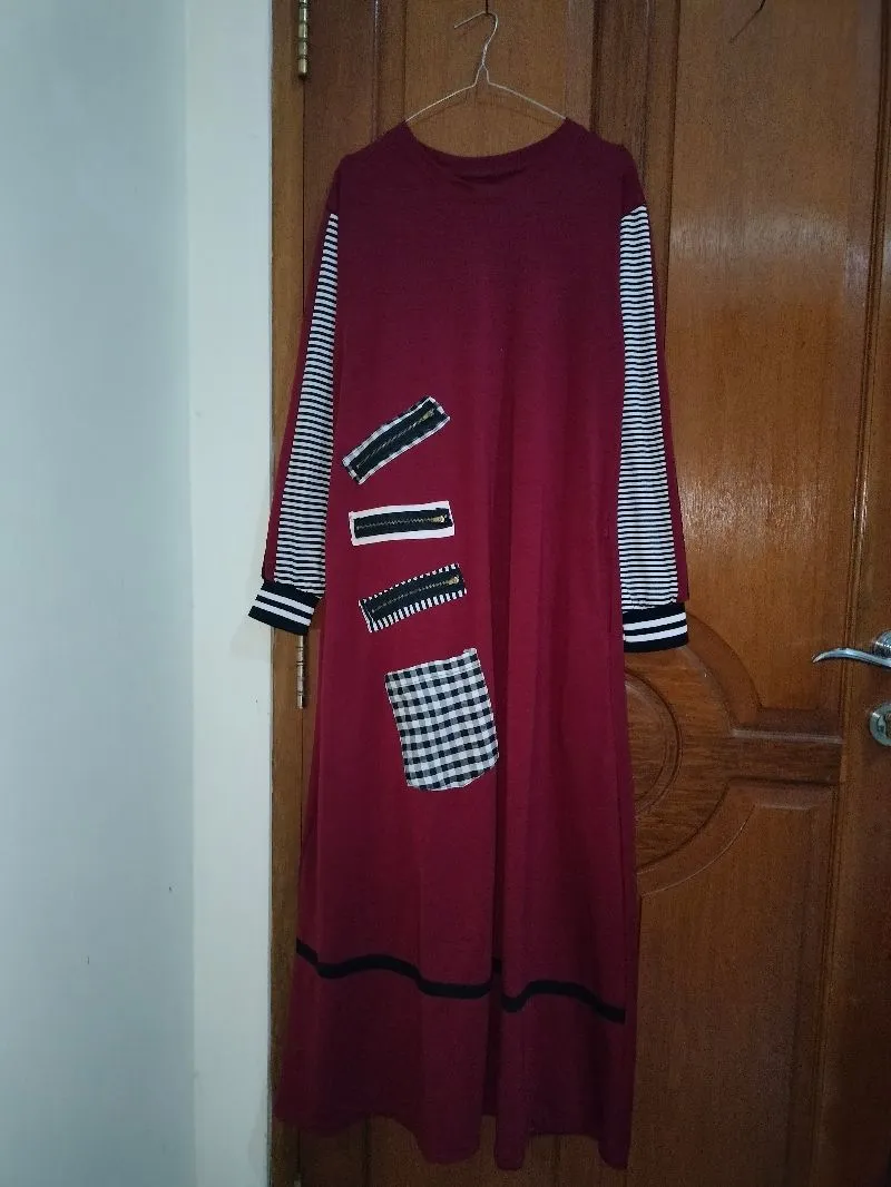 Minimalist Muslim Baju muslim Wanita multicolor photo 1