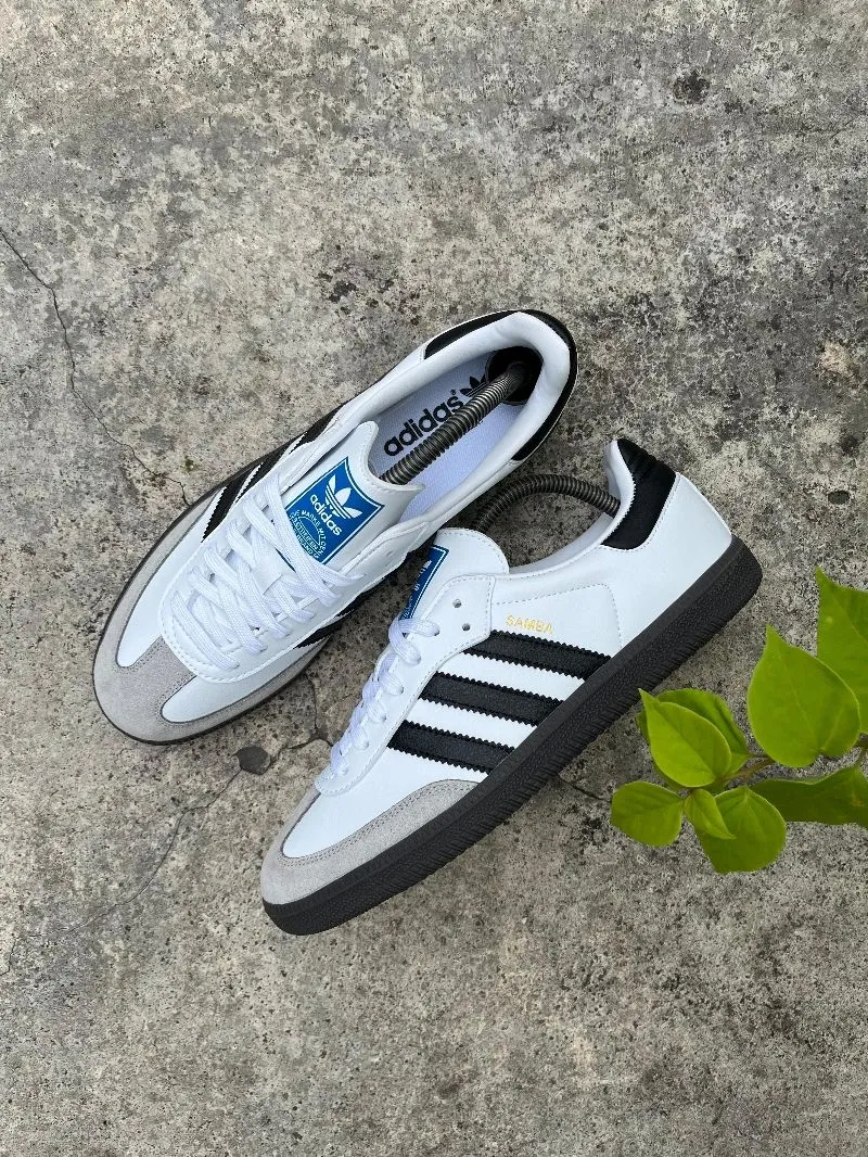 Adidas Casual Casual shoe Pria white black photo 1
