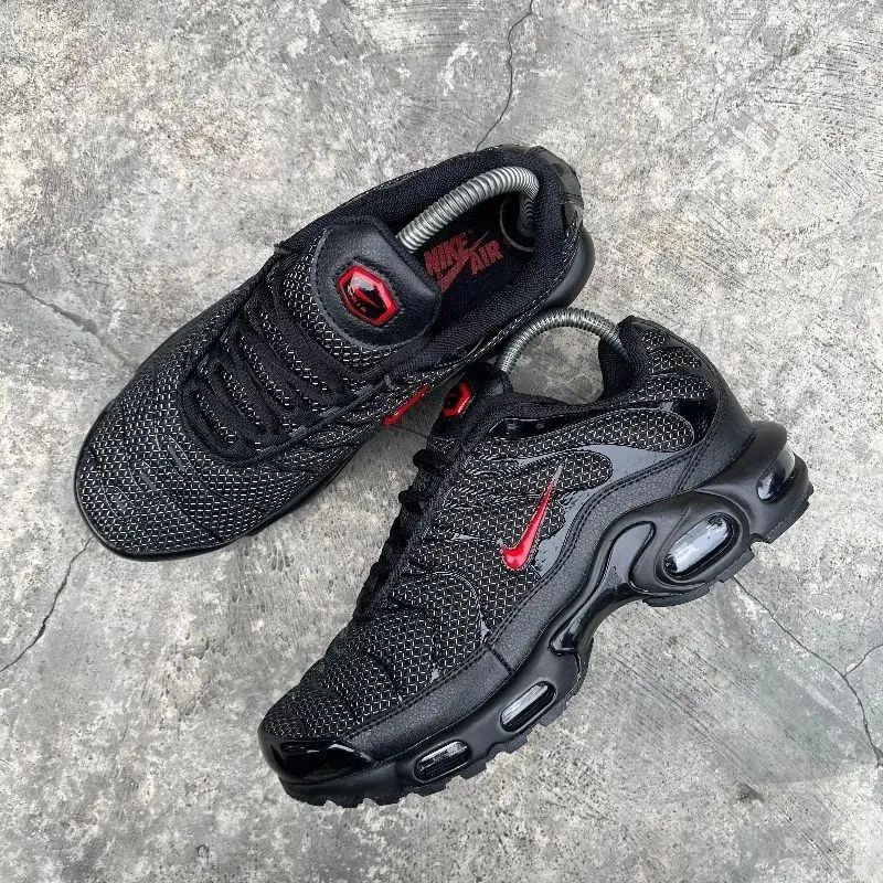 Nike Vintage Streetwear Sneakers Pria black photo 1