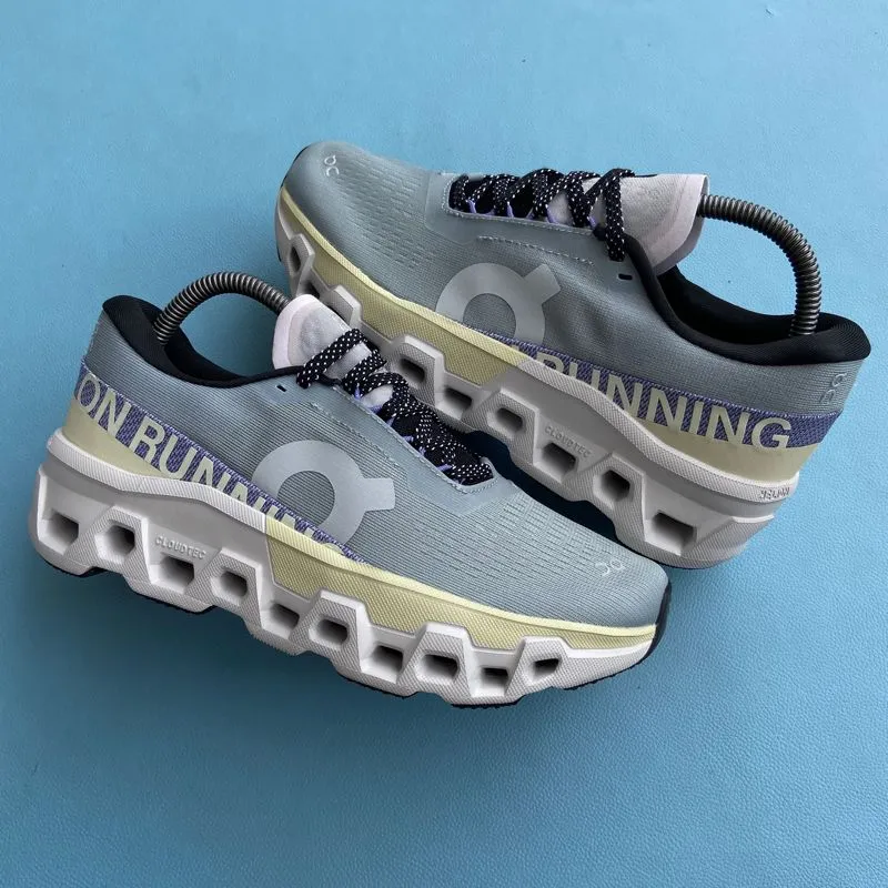 On Running Casual Sneakers Wanita white gray photo 1