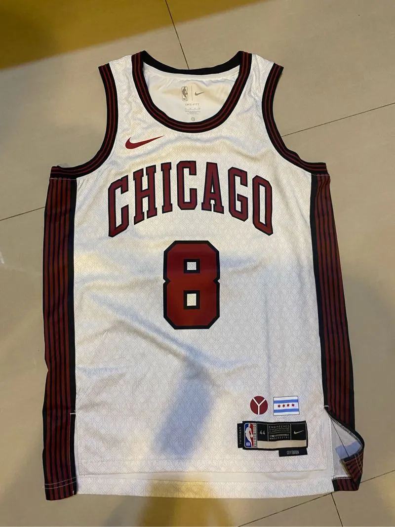 Nike Streetwear Sportswear Jersey Pria white red photo 1